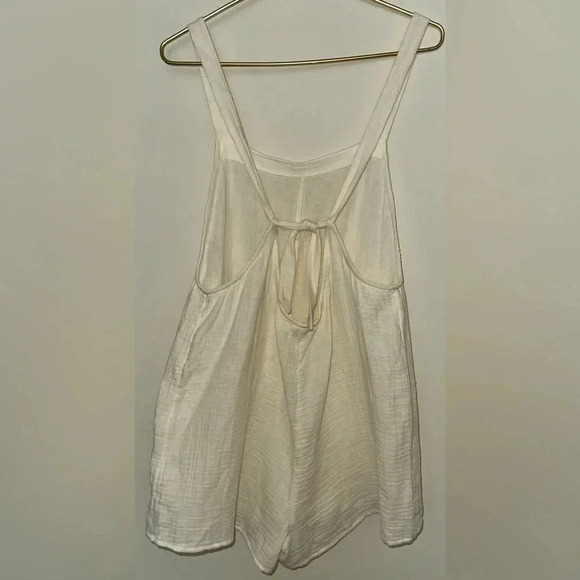 Xhilaration Cover Up Romper Cream Size Medium - Picture 5 of 7